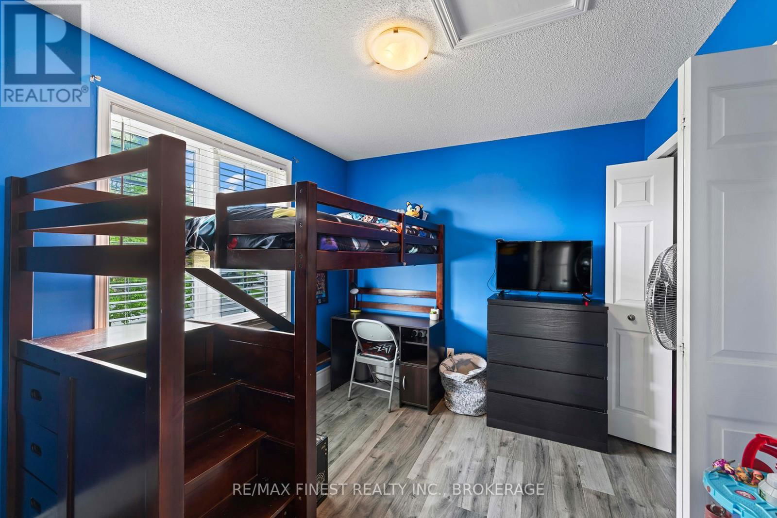 1409 FISHER CRESCENT Image 33