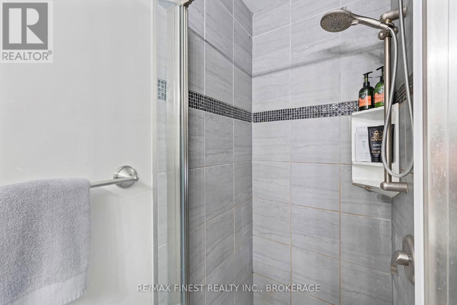1409 FISHER CRESCENT Image 37