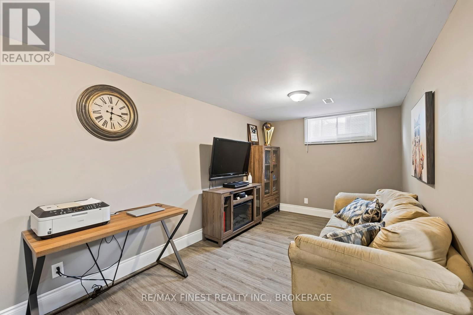 1409 FISHER CRESCENT Image 41
