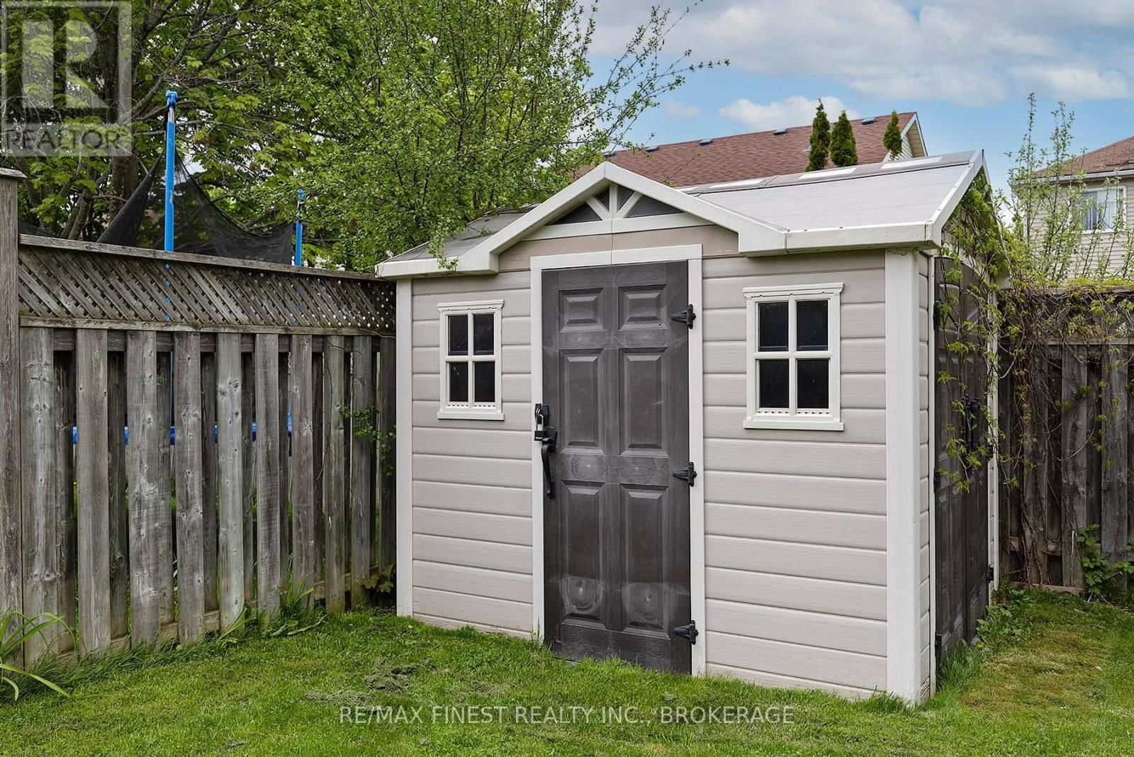 1409 FISHER CRESCENT Image 8