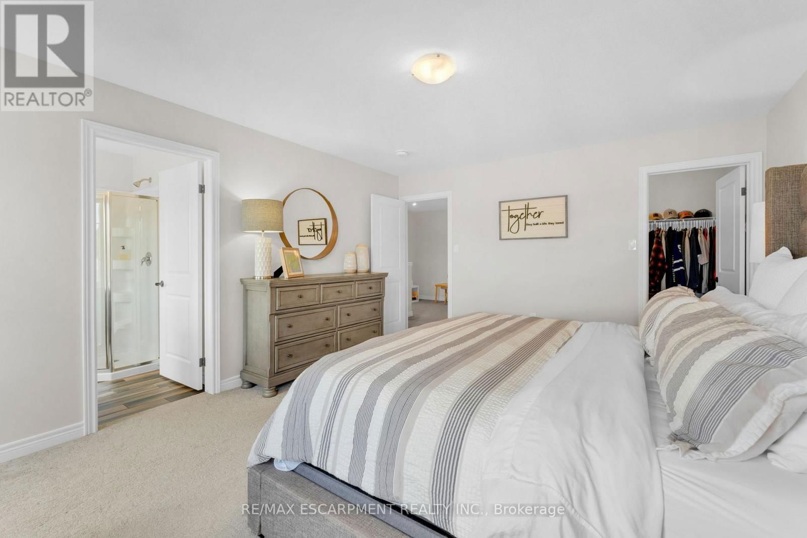 15 DENNIS DRIVE Image 20