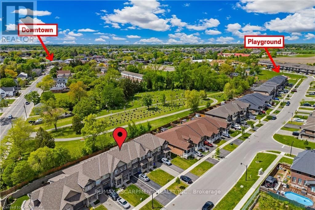 15 DENNIS DRIVE Image 33