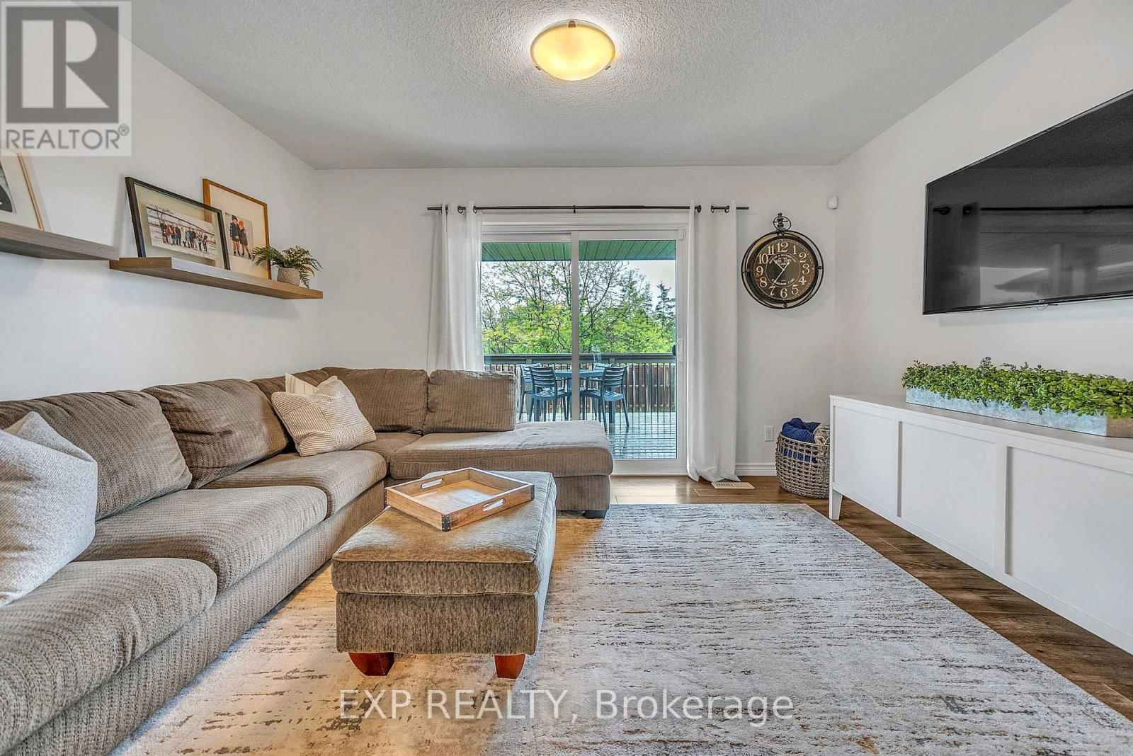 153 GREENHILL LANE Image 17