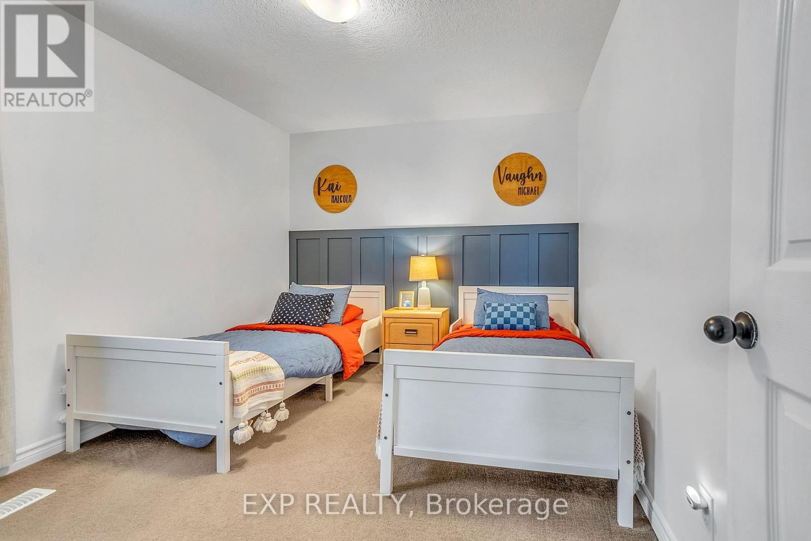 153 GREENHILL LANE Image 23