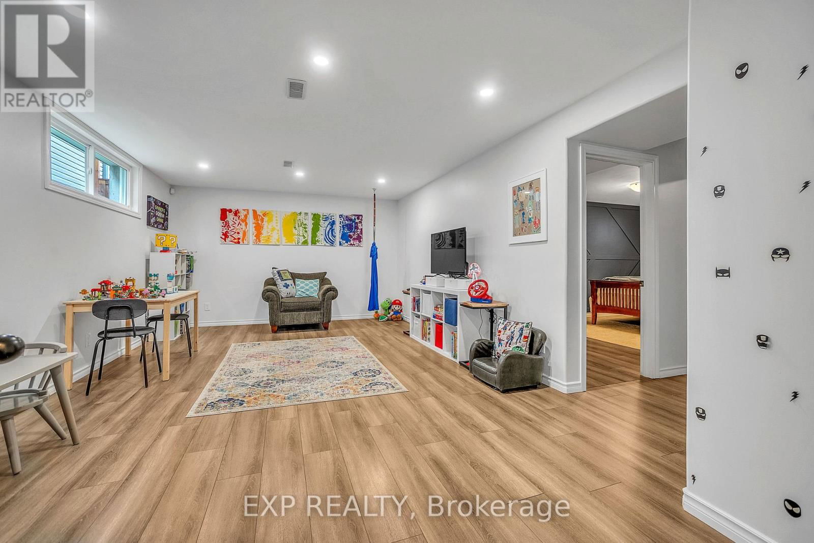 153 GREENHILL LANE Image 26