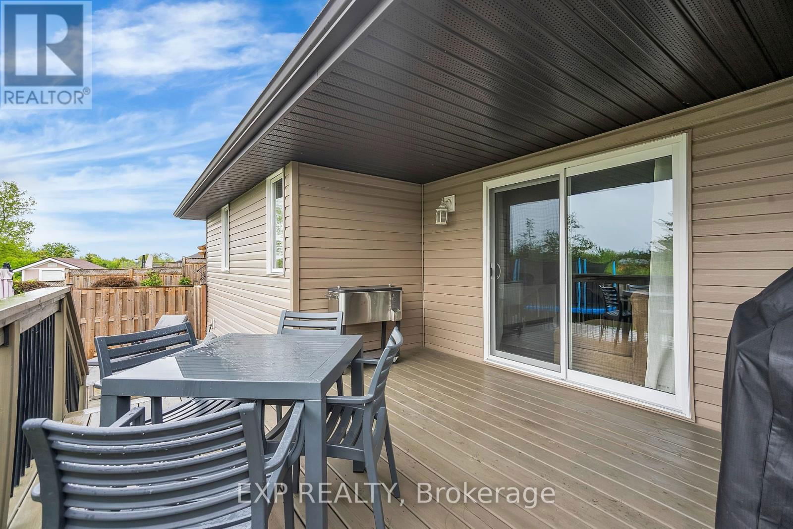 153 GREENHILL LANE Image 36