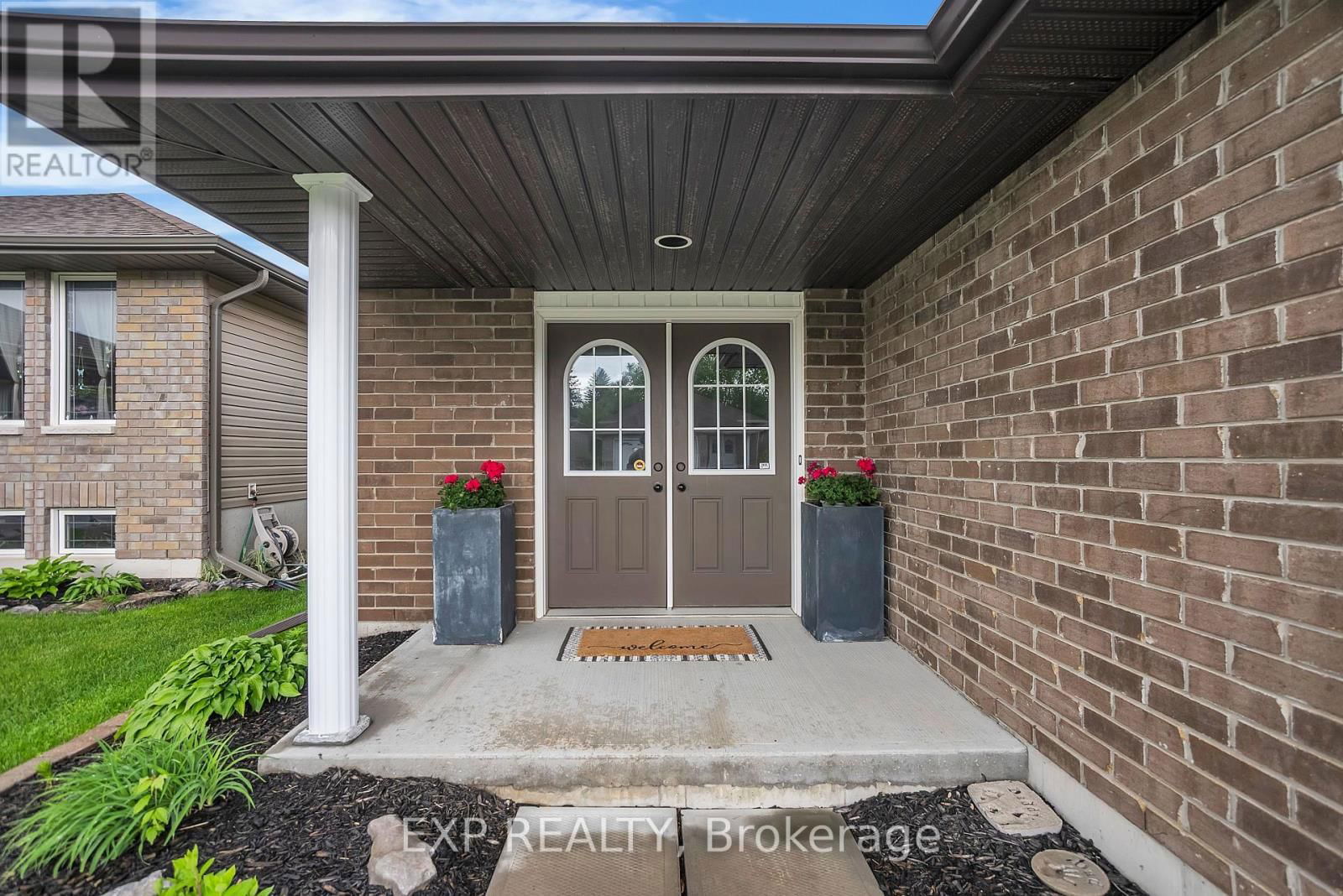 153 GREENHILL LANE Image 4
