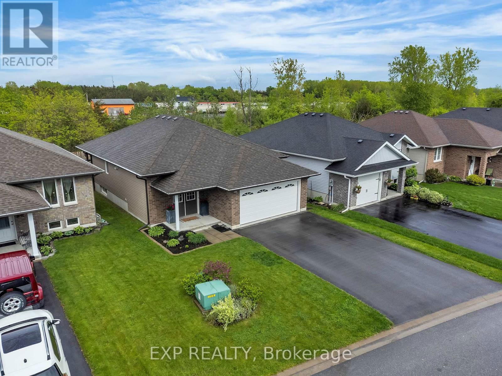 153 GREENHILL LANE Image 44