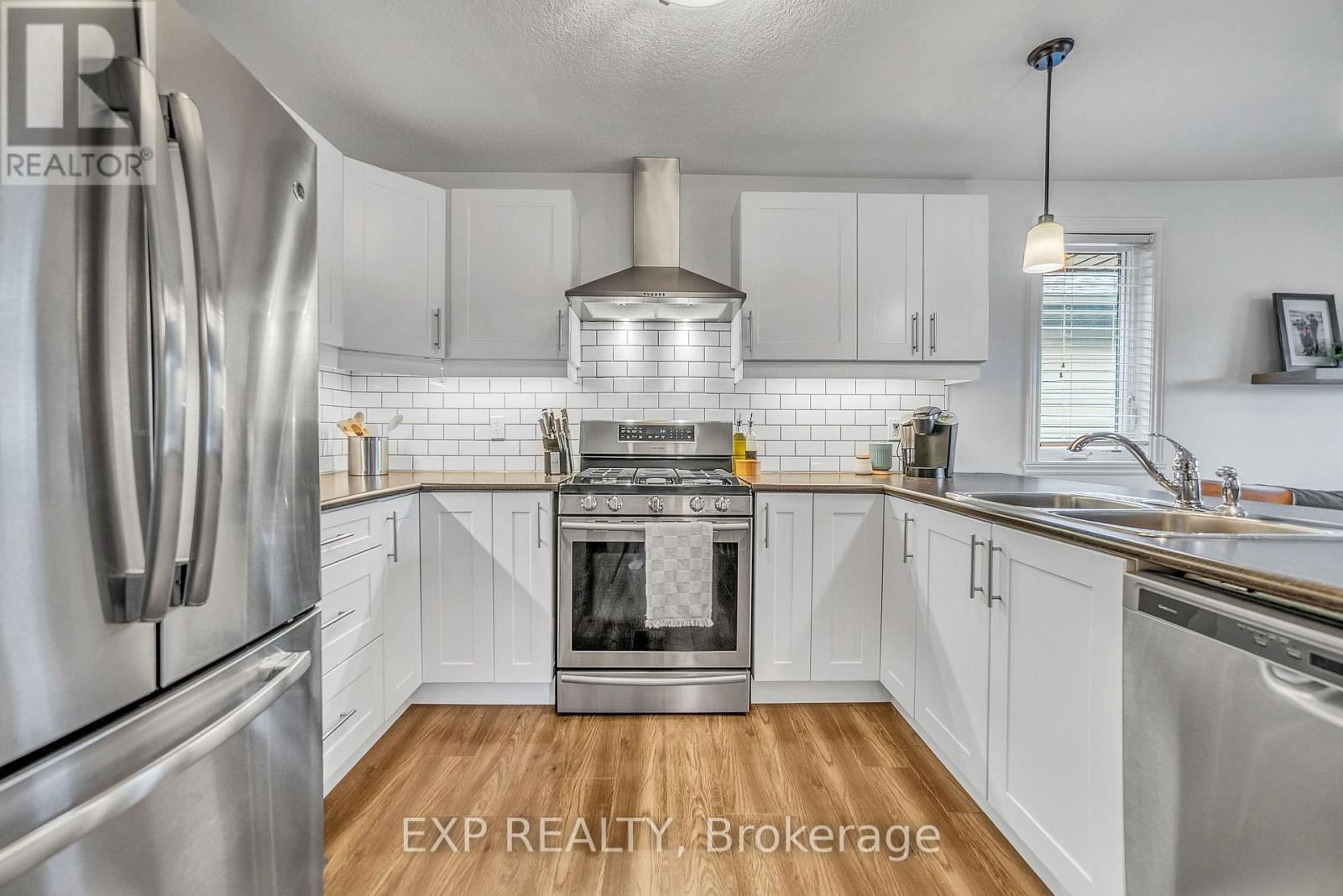 153 GREENHILL LANE Image 9