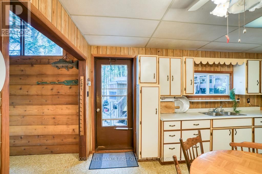 3028 CROZIER ROAD Image 18