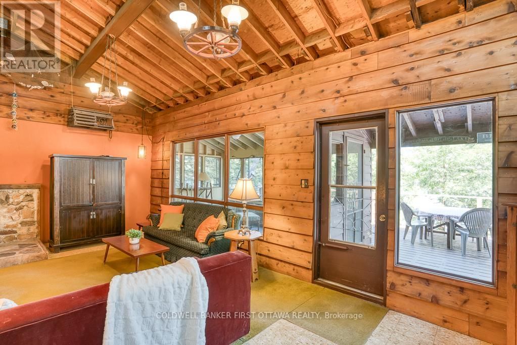 3028 CROZIER ROAD Image 23