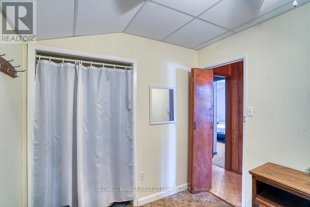 3028 CROZIER ROAD Image 29