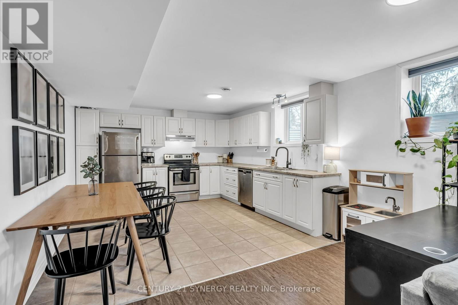 1776 BELCOURT BOULEVARD Image 35