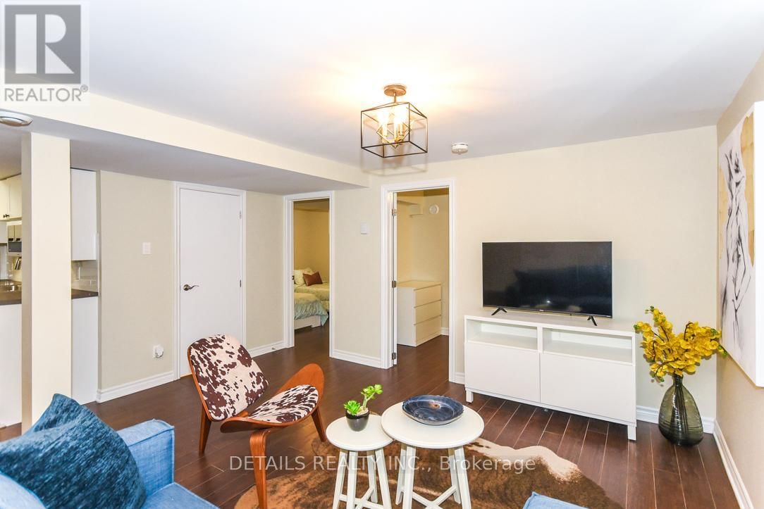 970 SHAMIR AVENUE Image 17
