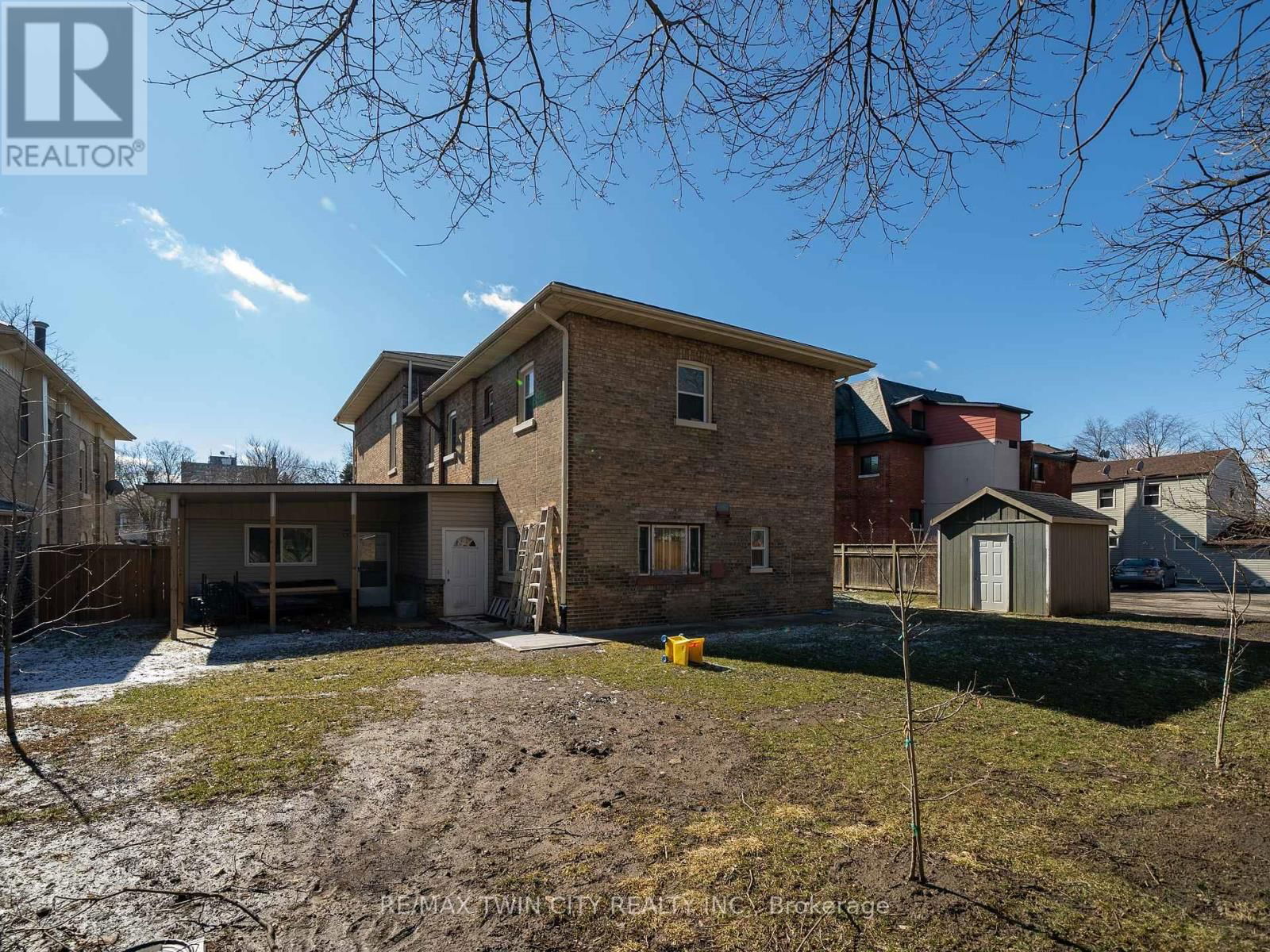 84 SHERIDAN STREET Image 20