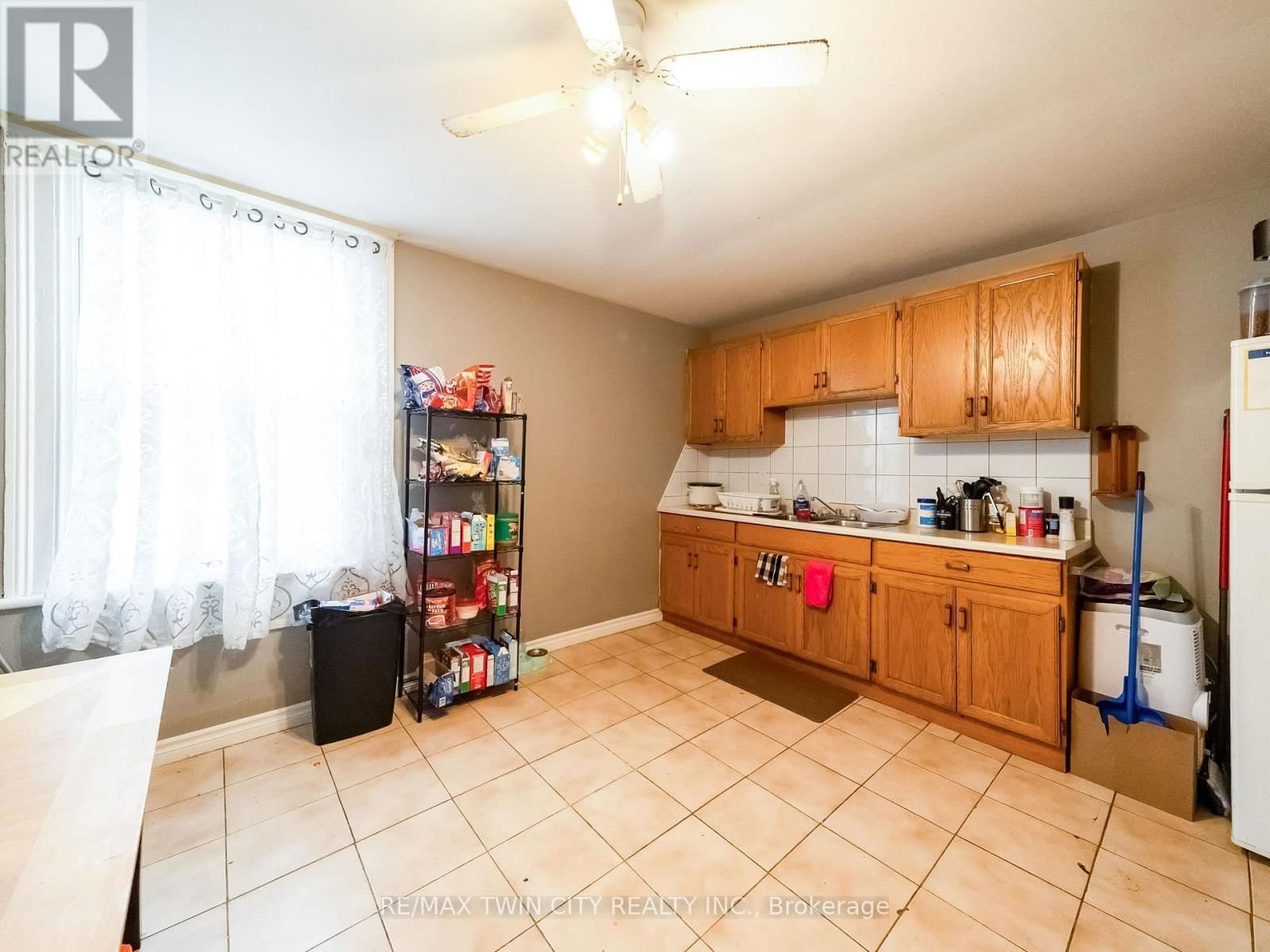 84 SHERIDAN STREET Image 5