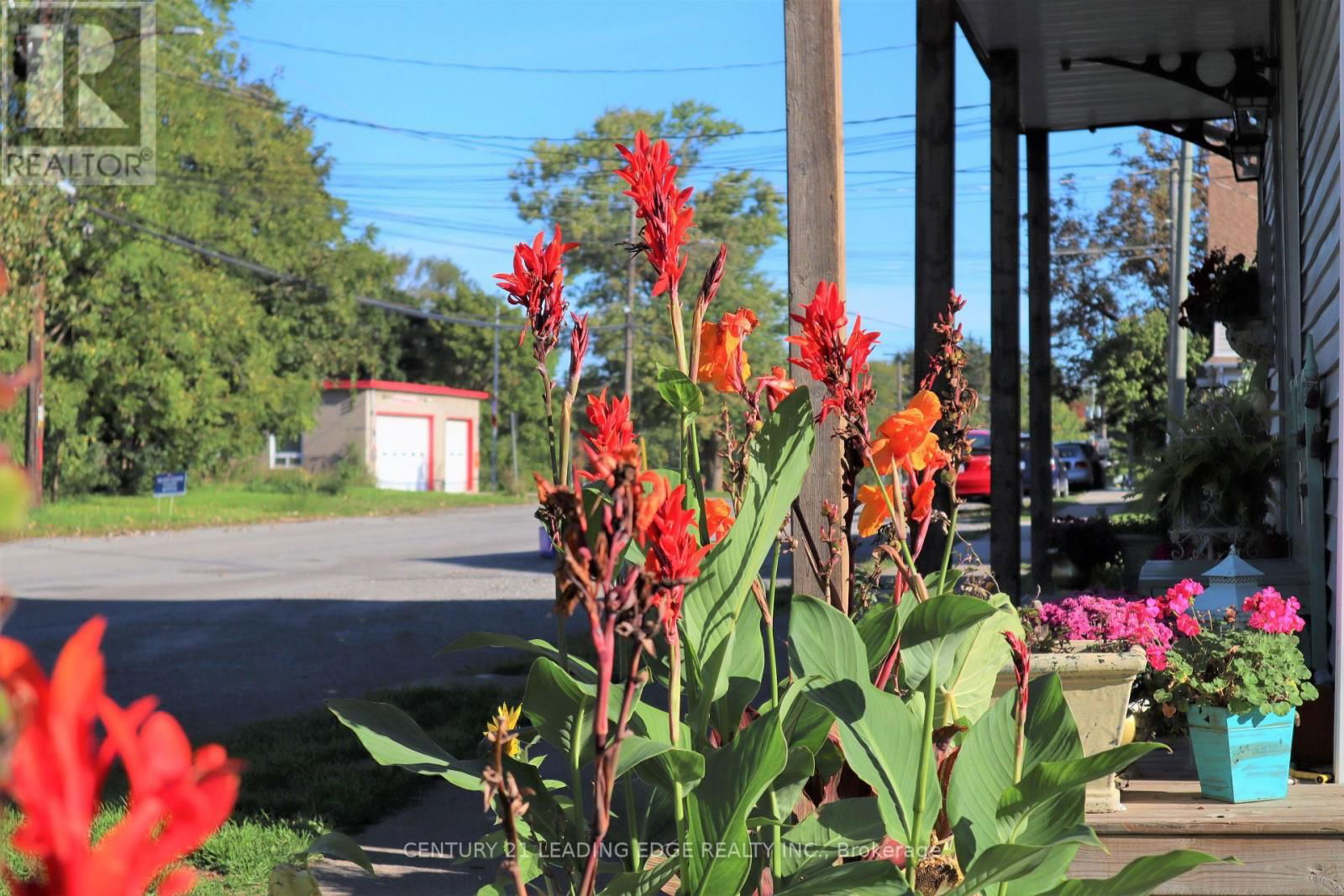 36 RIVER STREET Image 16