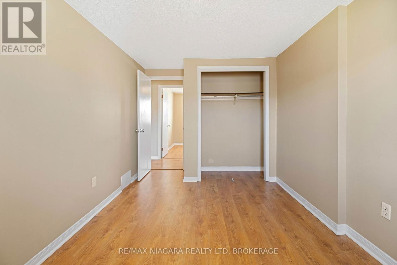 18 JULIE DRIVE Image 23