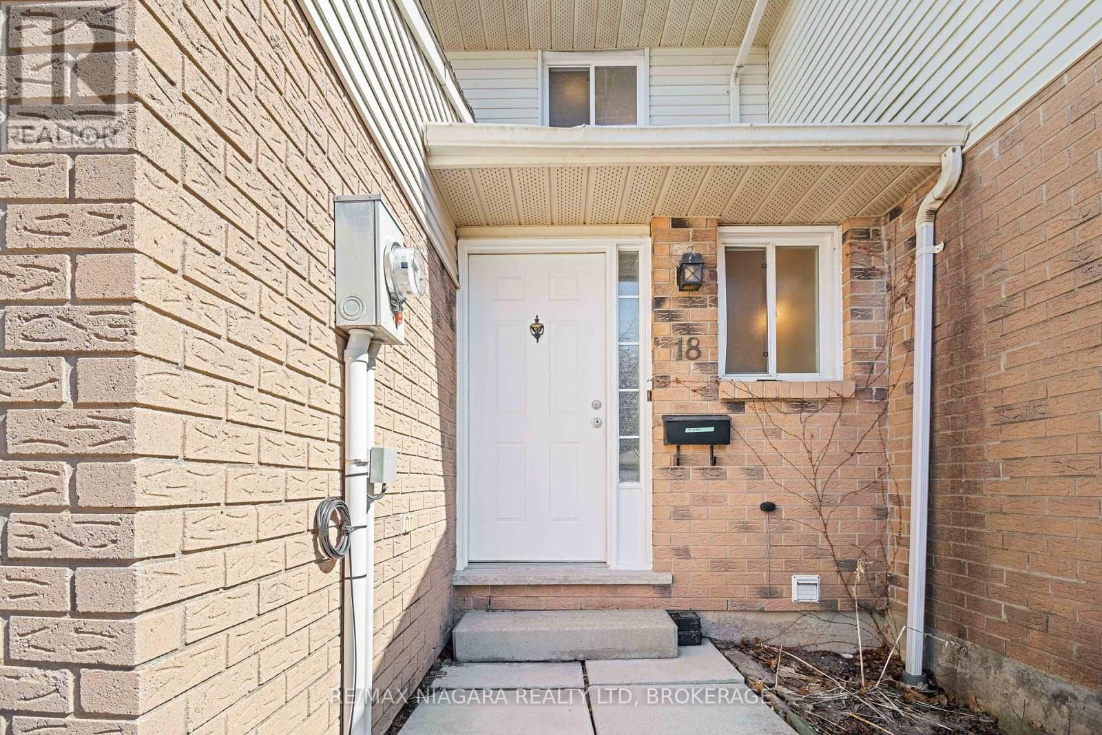 18 JULIE DRIVE Image 3