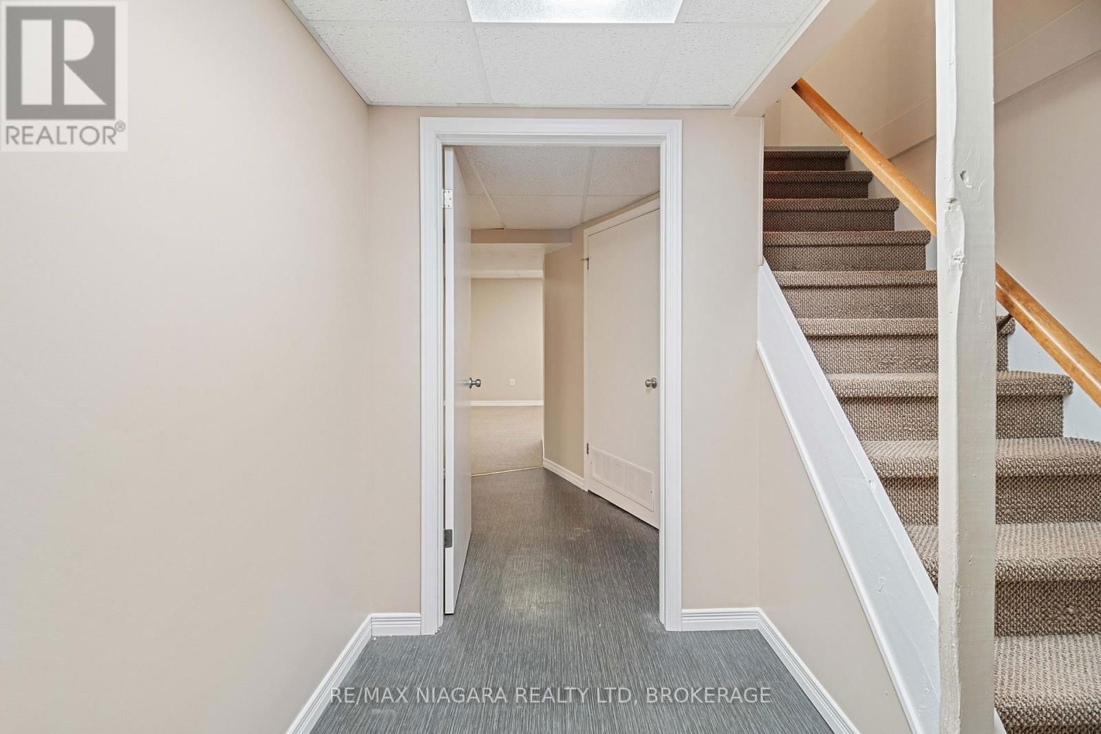 18 JULIE DRIVE Image 30