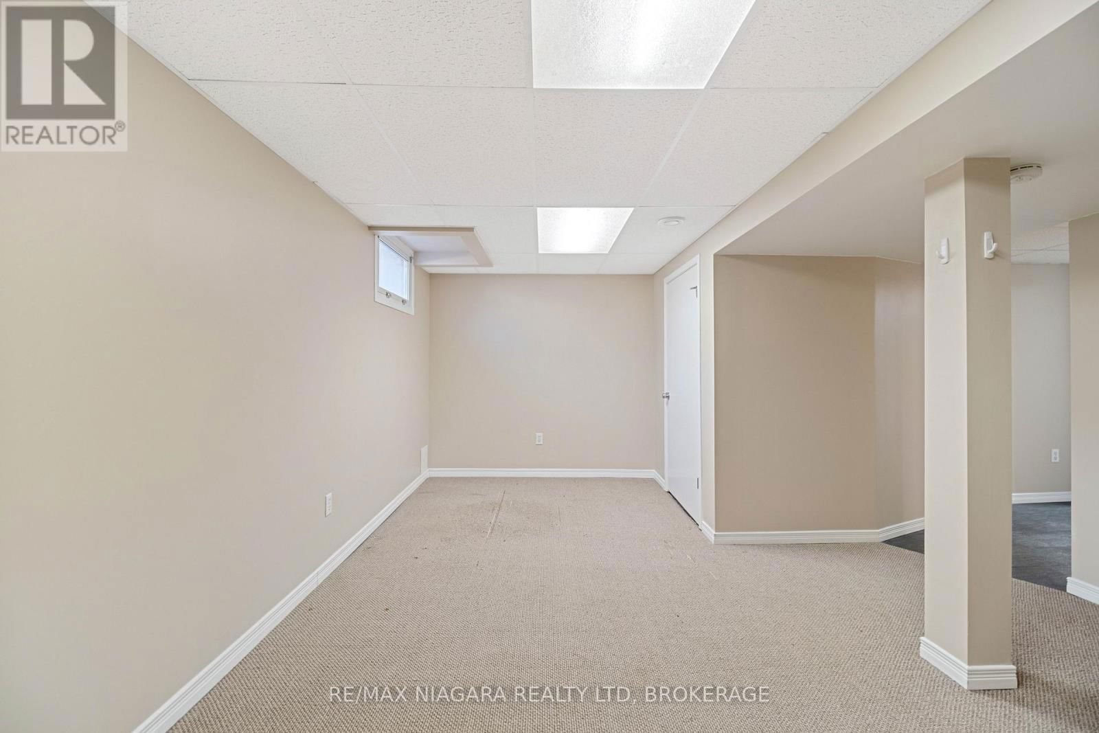 18 JULIE DRIVE Image 32