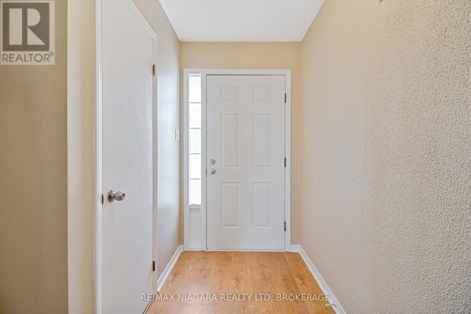 18 JULIE DRIVE Image 6