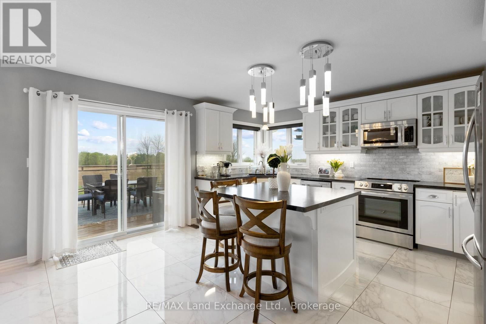 343850 NORTH LINE Image 9
