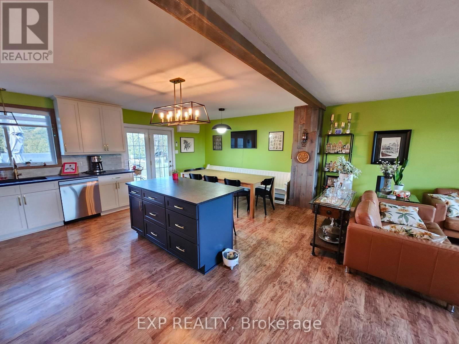 4020 GLEN SMAIL ROAD Image 16