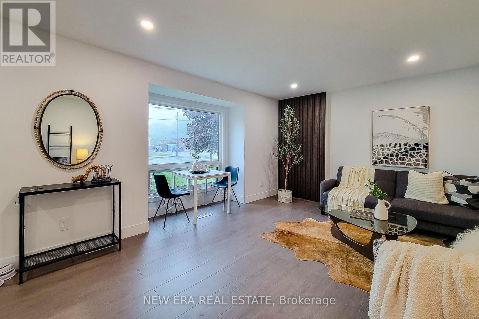784 UPPER GAGE AVENUE Image 13