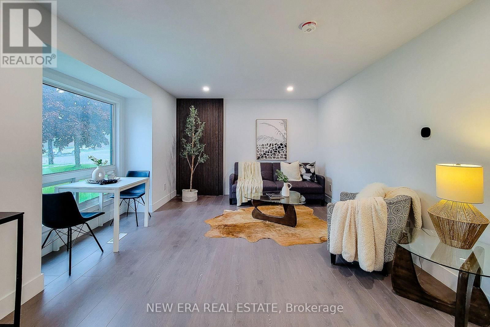 784 UPPER GAGE AVENUE Image 15