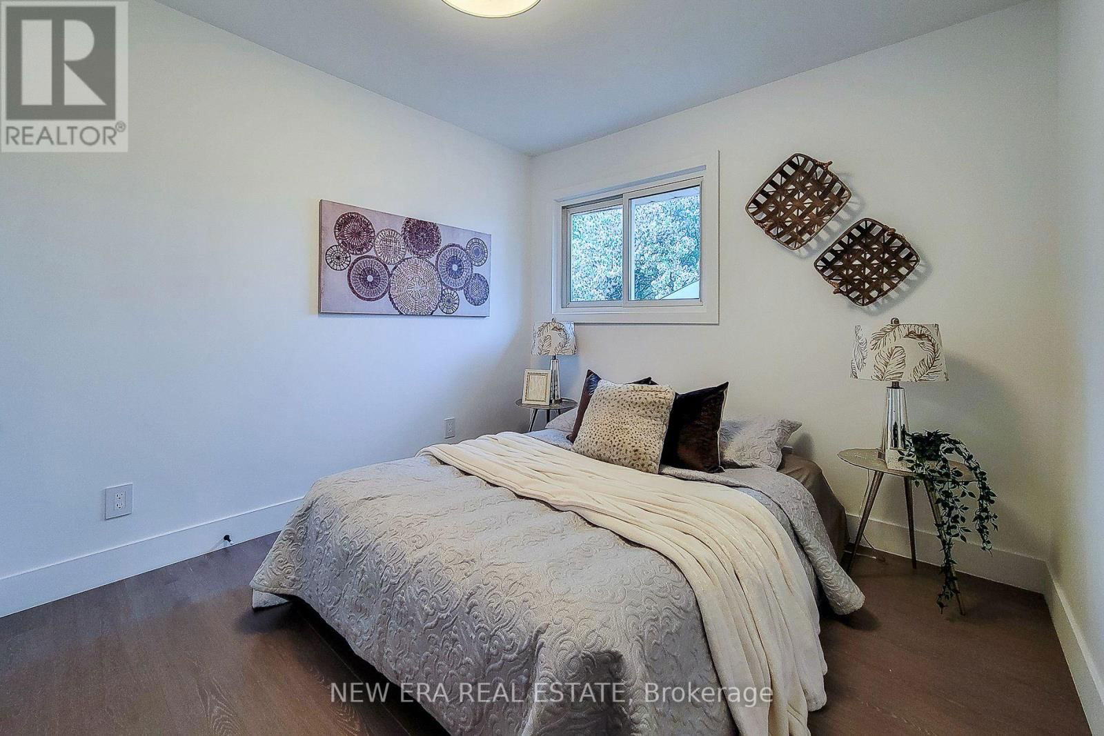 784 UPPER GAGE AVENUE Image 19