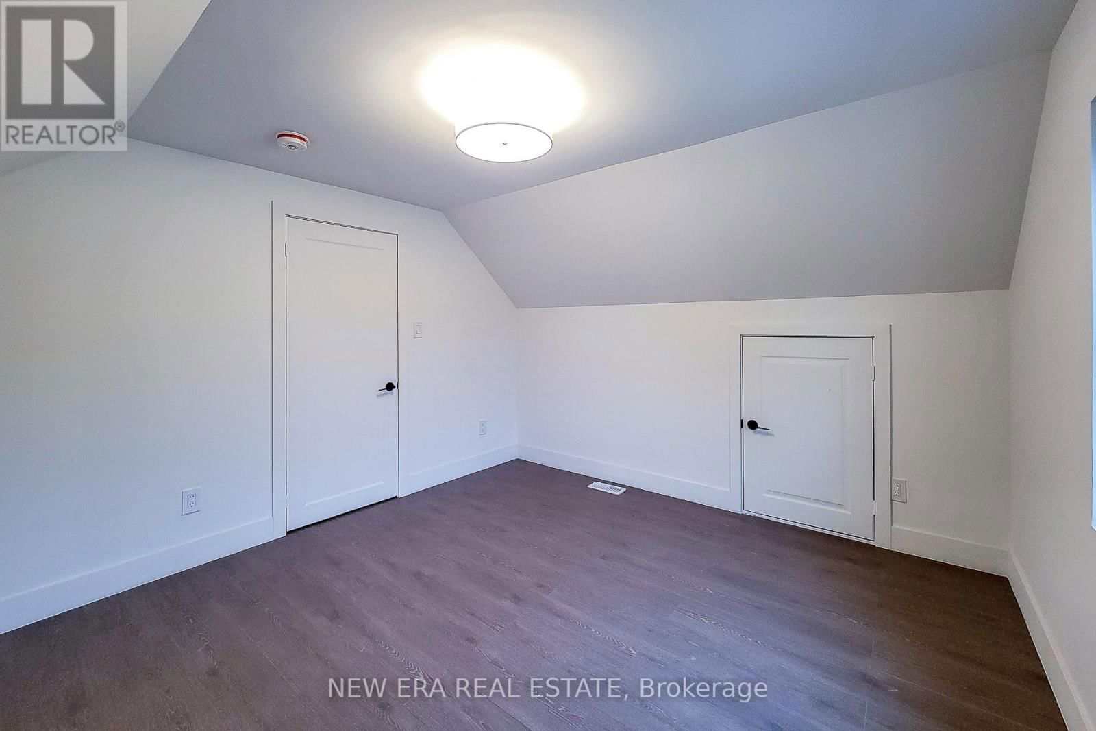784 UPPER GAGE AVENUE Image 23