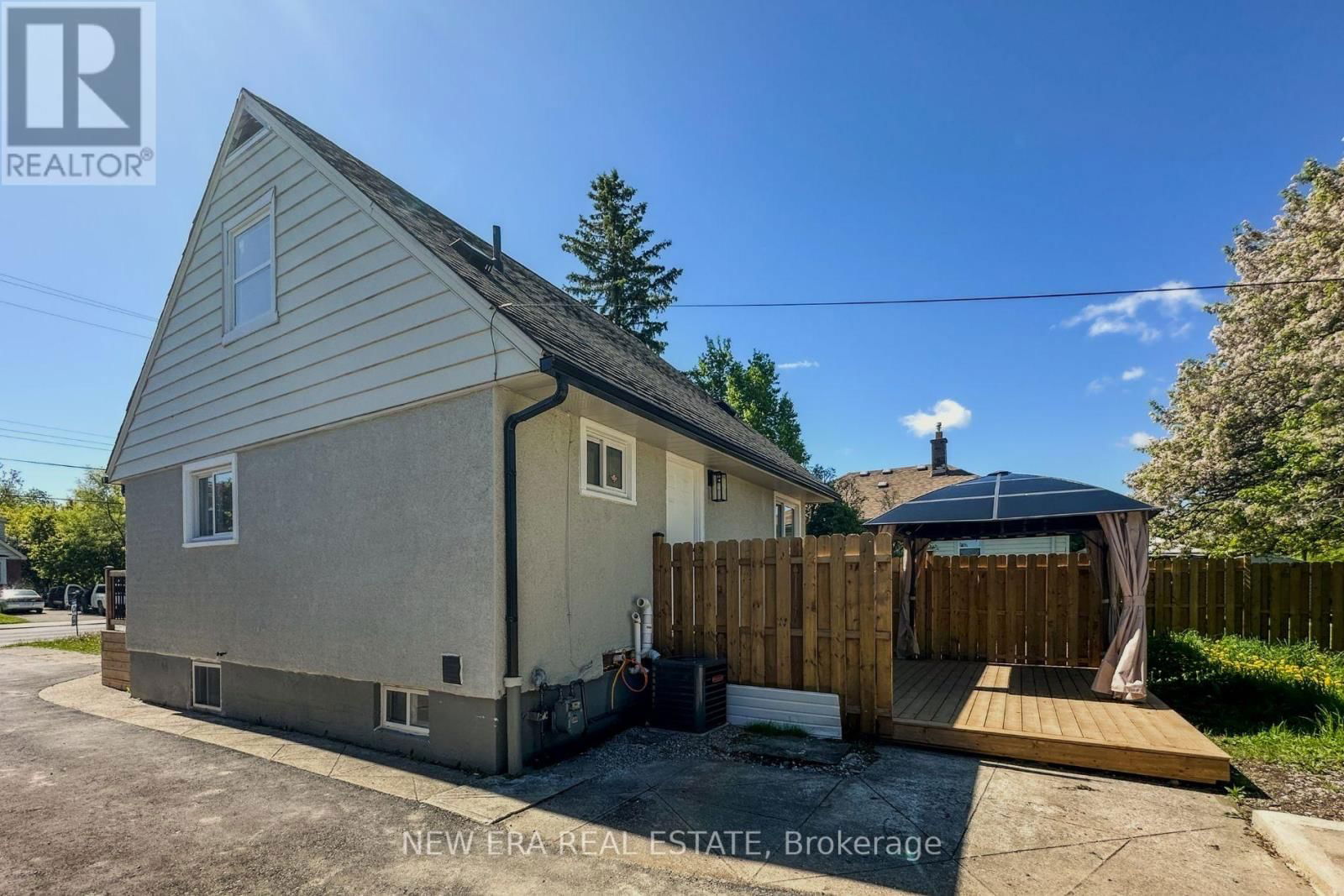 784 UPPER GAGE AVENUE Image 3