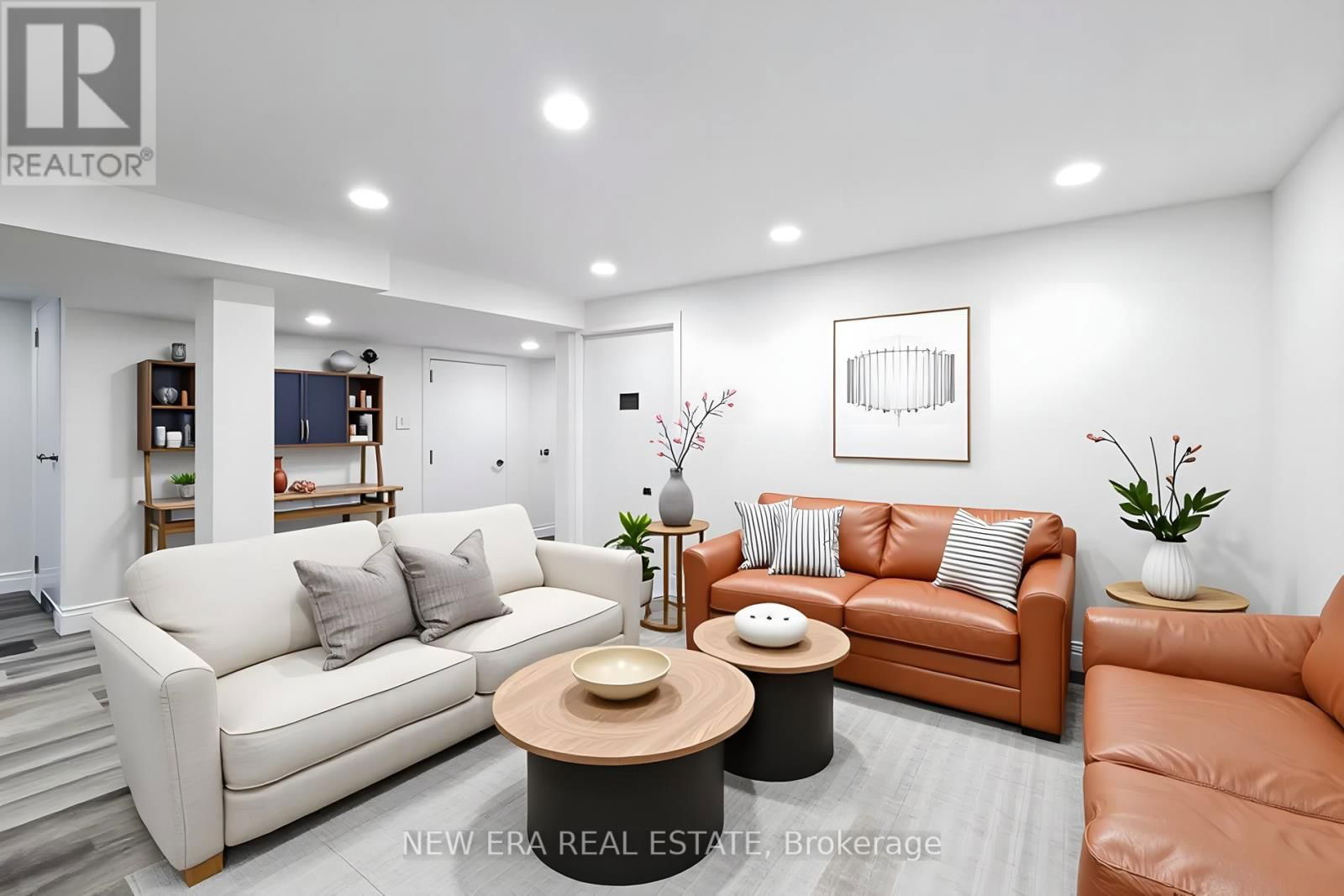 784 UPPER GAGE AVENUE Image 34