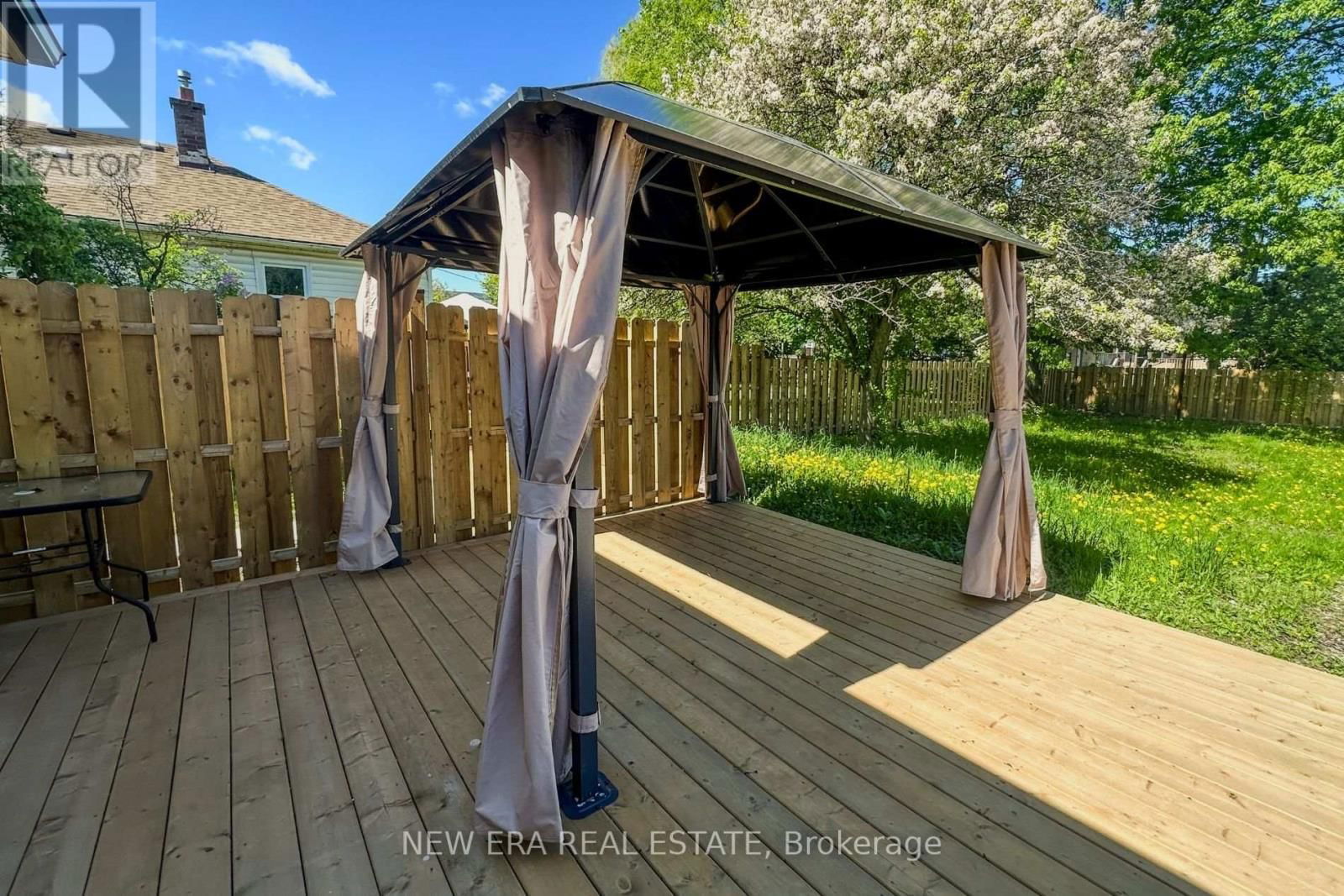 784 UPPER GAGE AVENUE Image 6