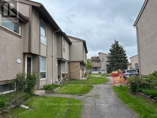 73 - 1957 STONEHENGE CRESCENT EAST Image 3