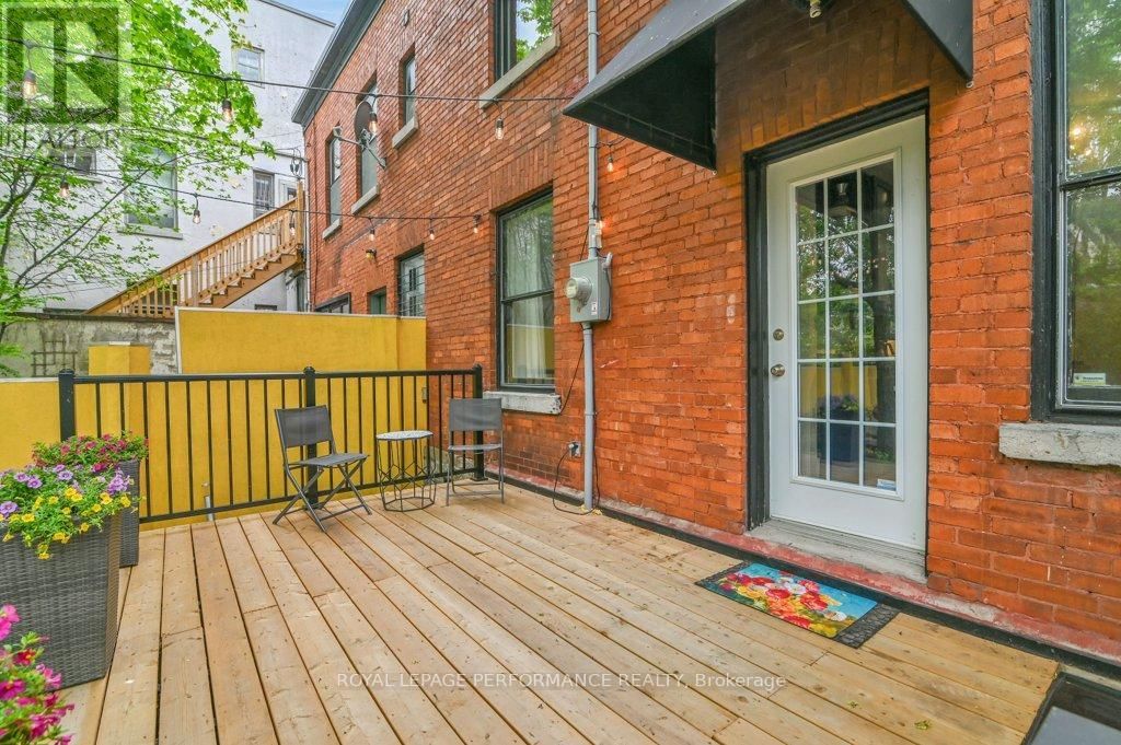 348 1/2 DALY AVENUE Image 30