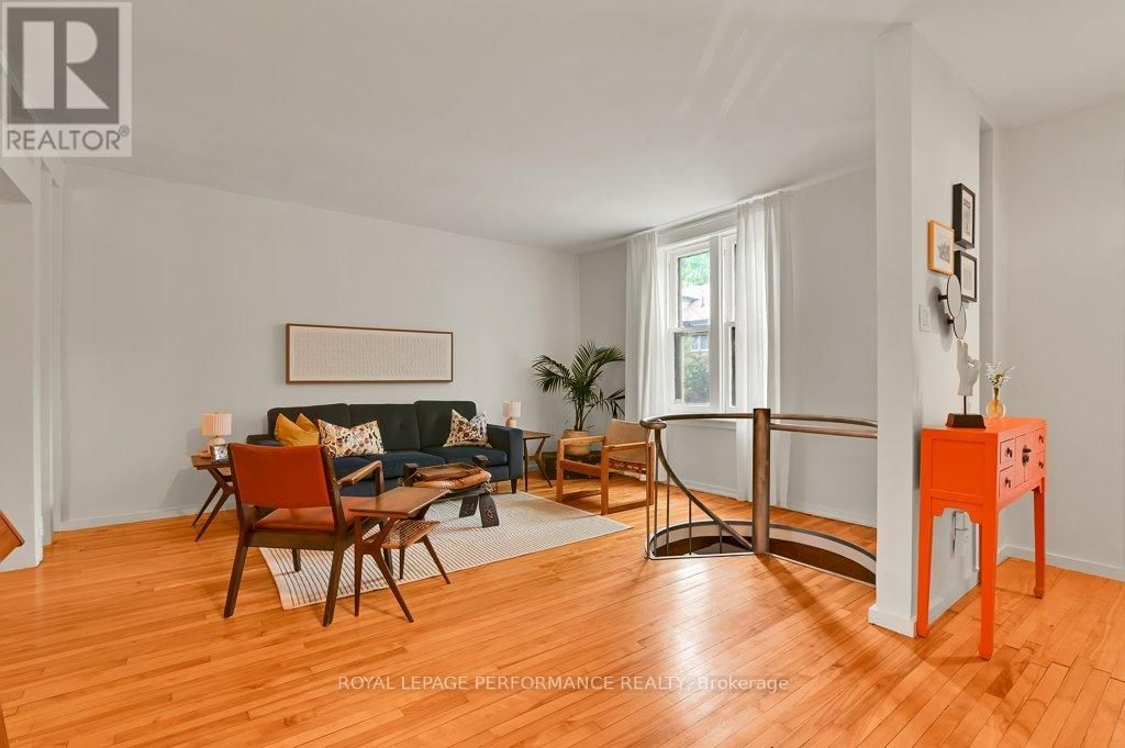 348 1/2 DALY AVENUE Image 5