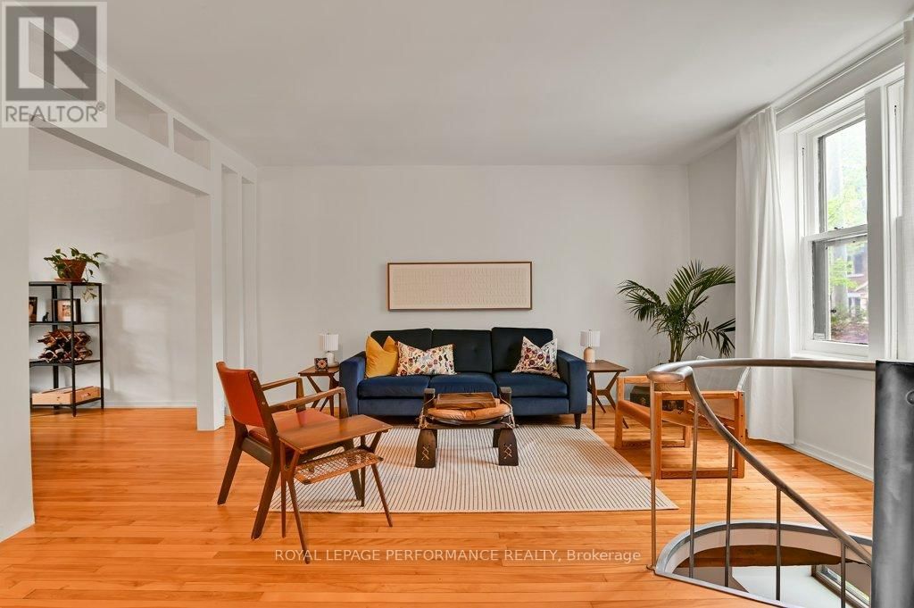 348 1/2 DALY AVENUE Image 6