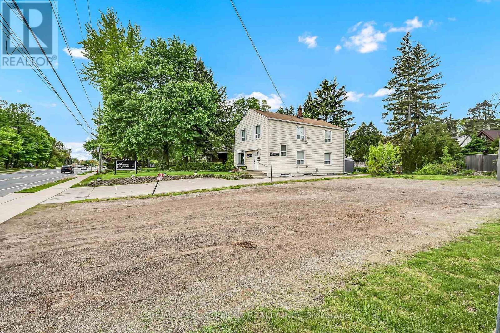 51 WILSON STREET EAST Image 25