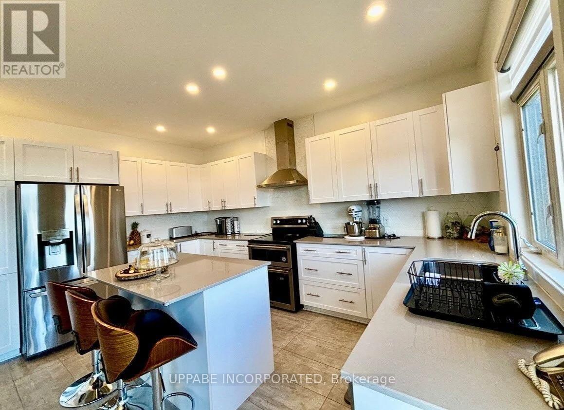 536 BOBOLINK RIDGE Image 3