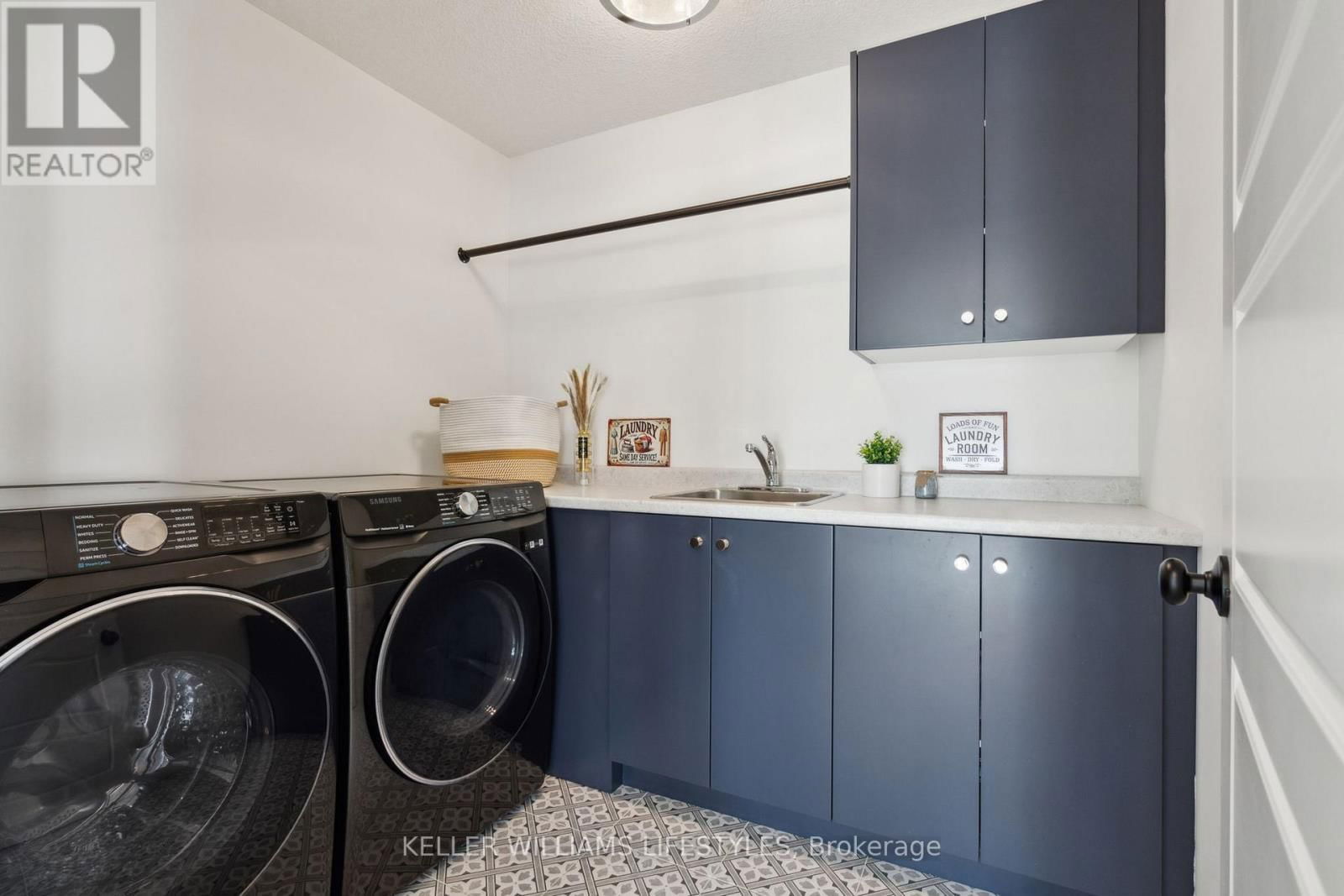 519 WARNER TERRACE Image 35