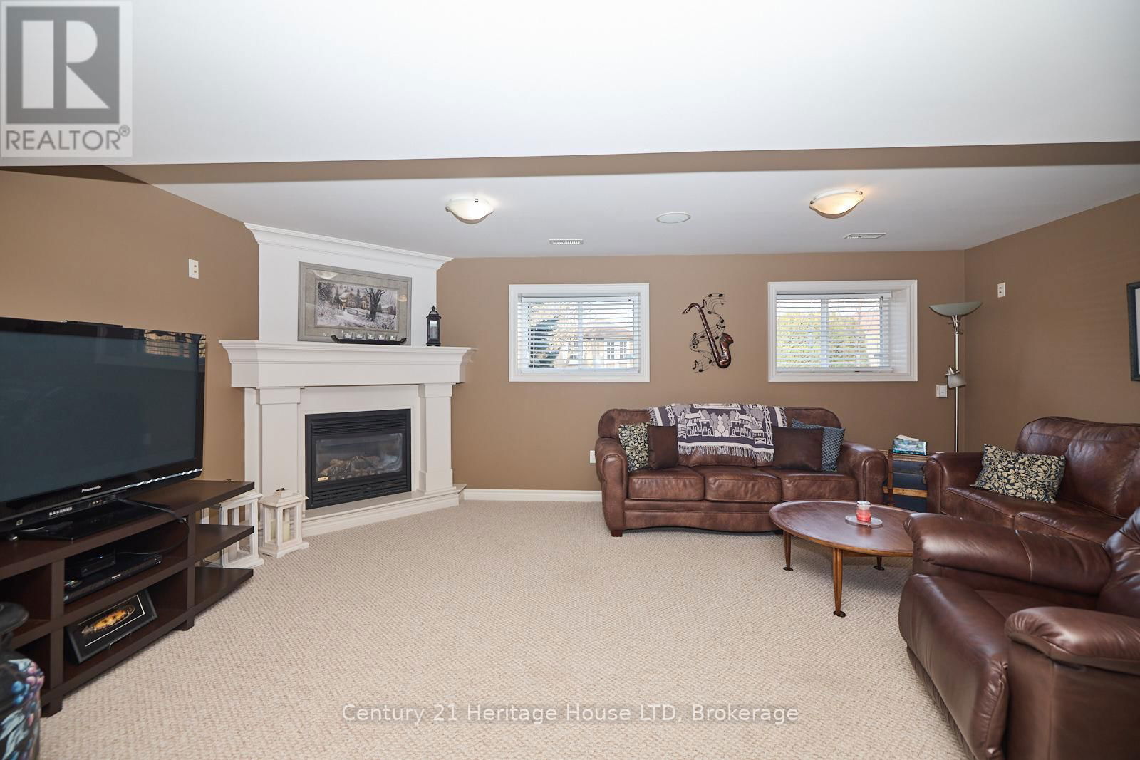 6405 GRAHAM STREET Image 24