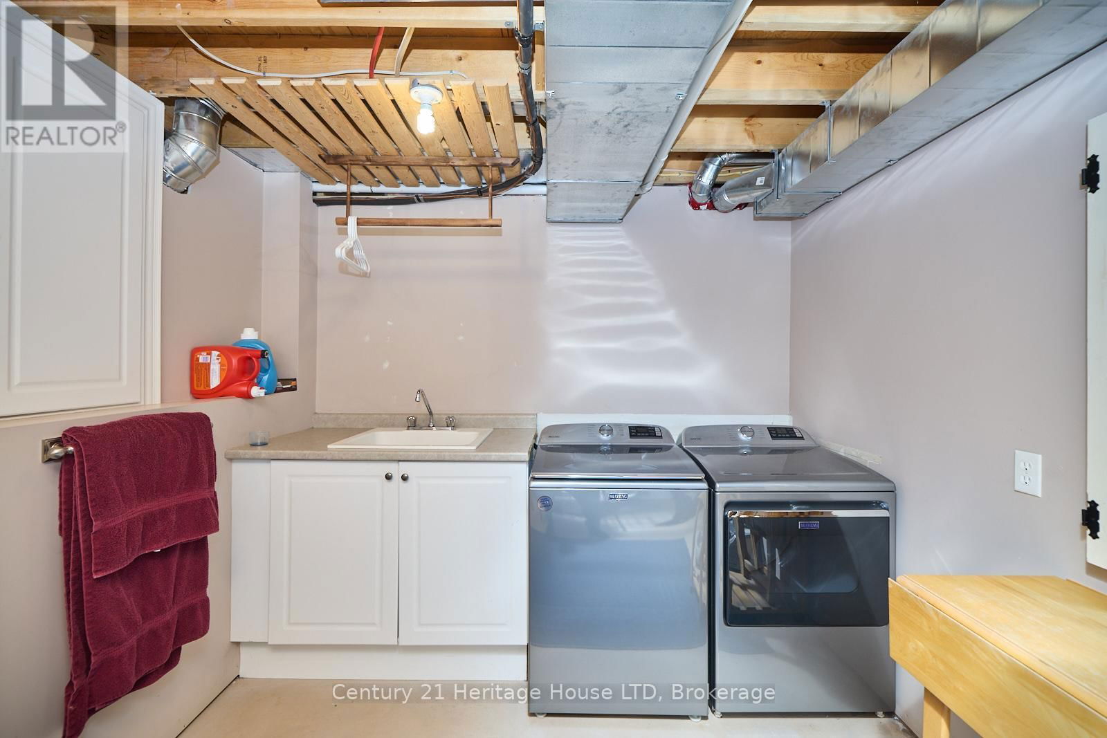 6405 GRAHAM STREET Image 28