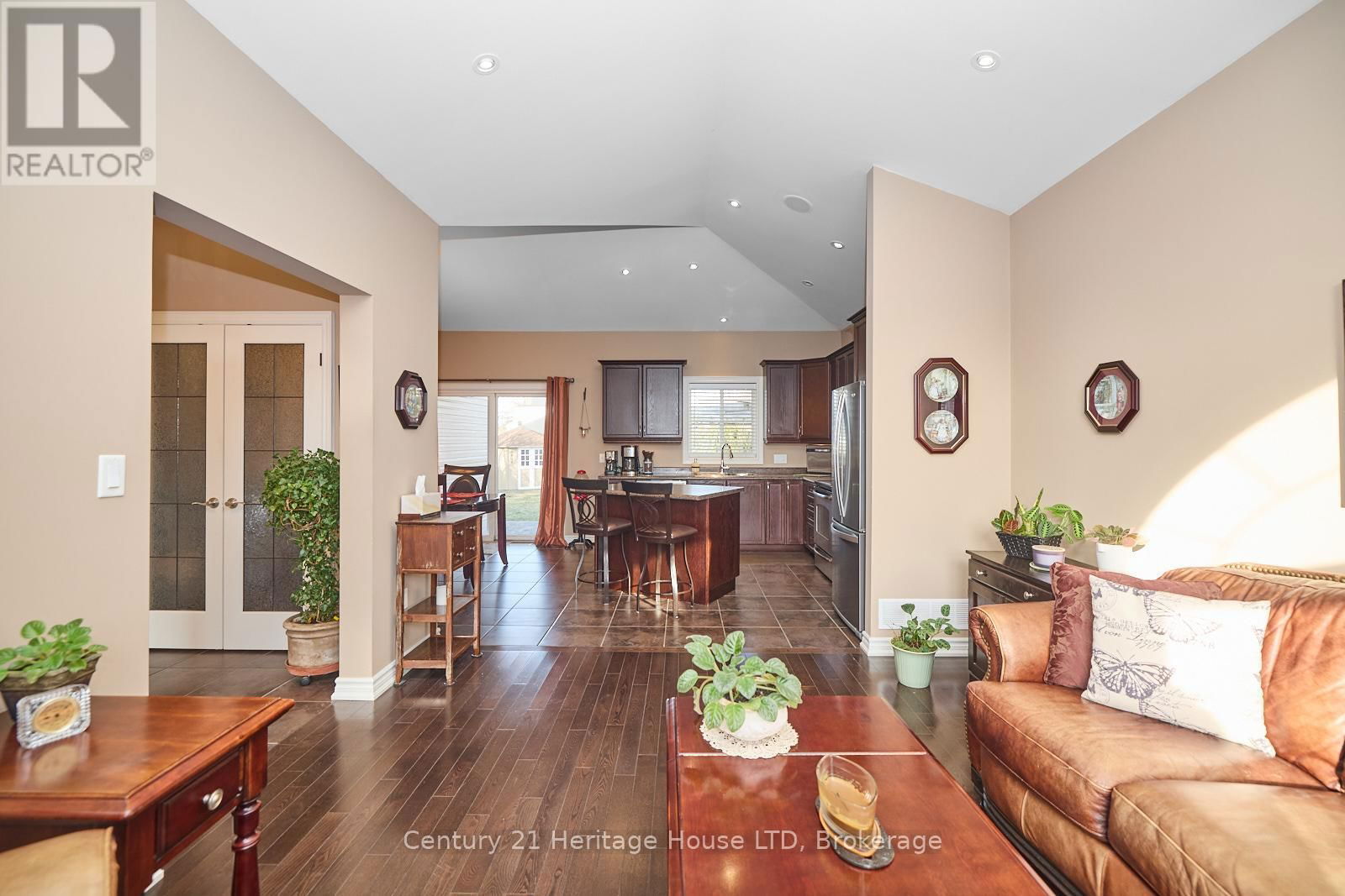 6405 GRAHAM STREET Image 7