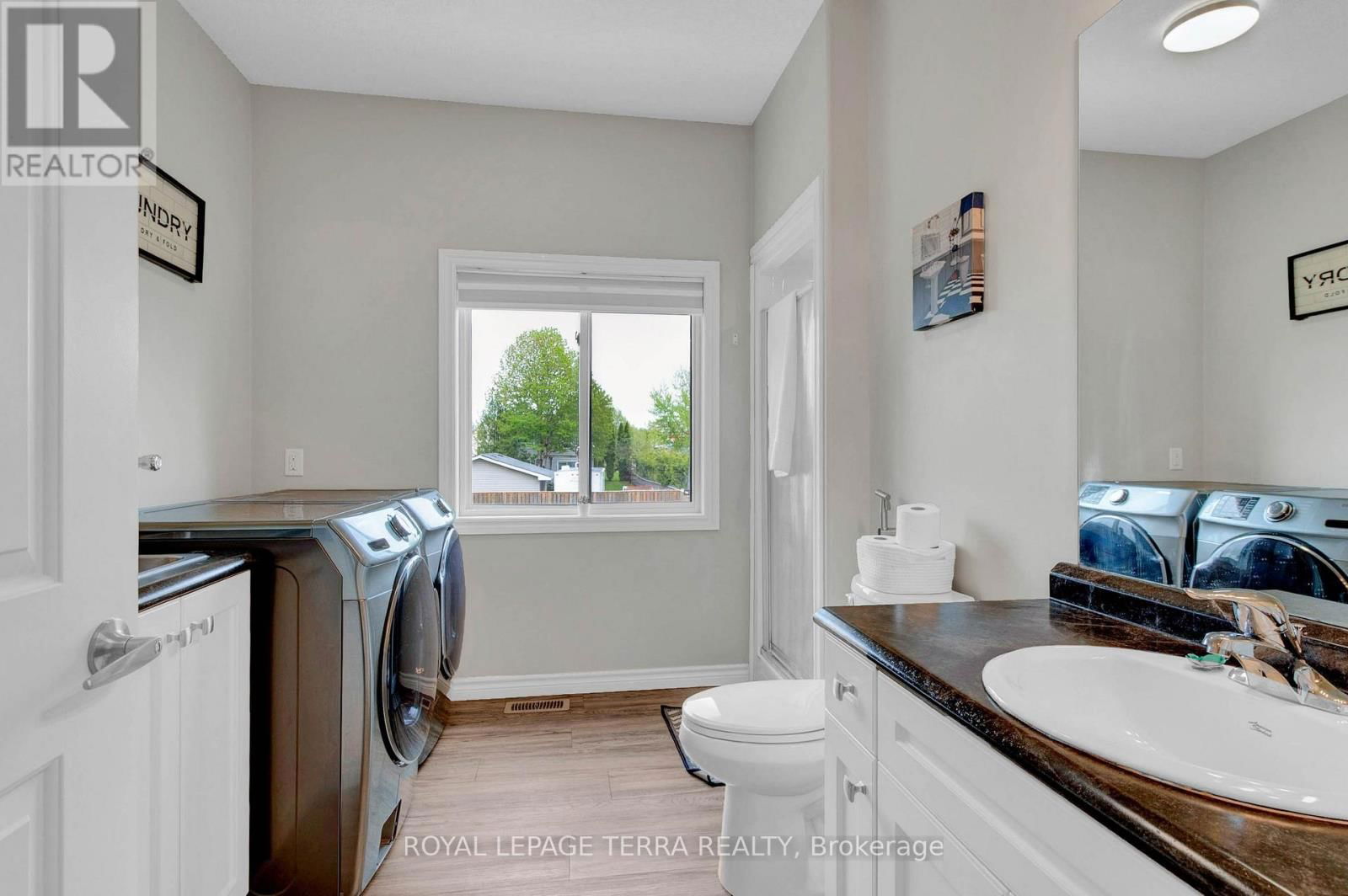 1631 8TH AVENUE EAST Image 18