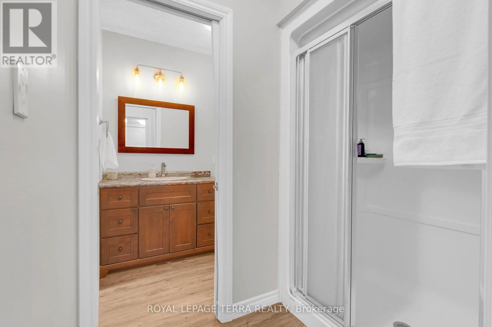 1631 8TH AVENUE EAST Image 30