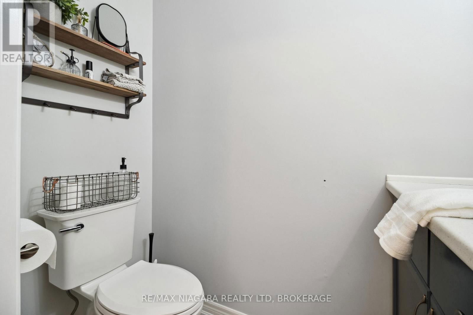 7955 HARVEST CRESCENT Image 12