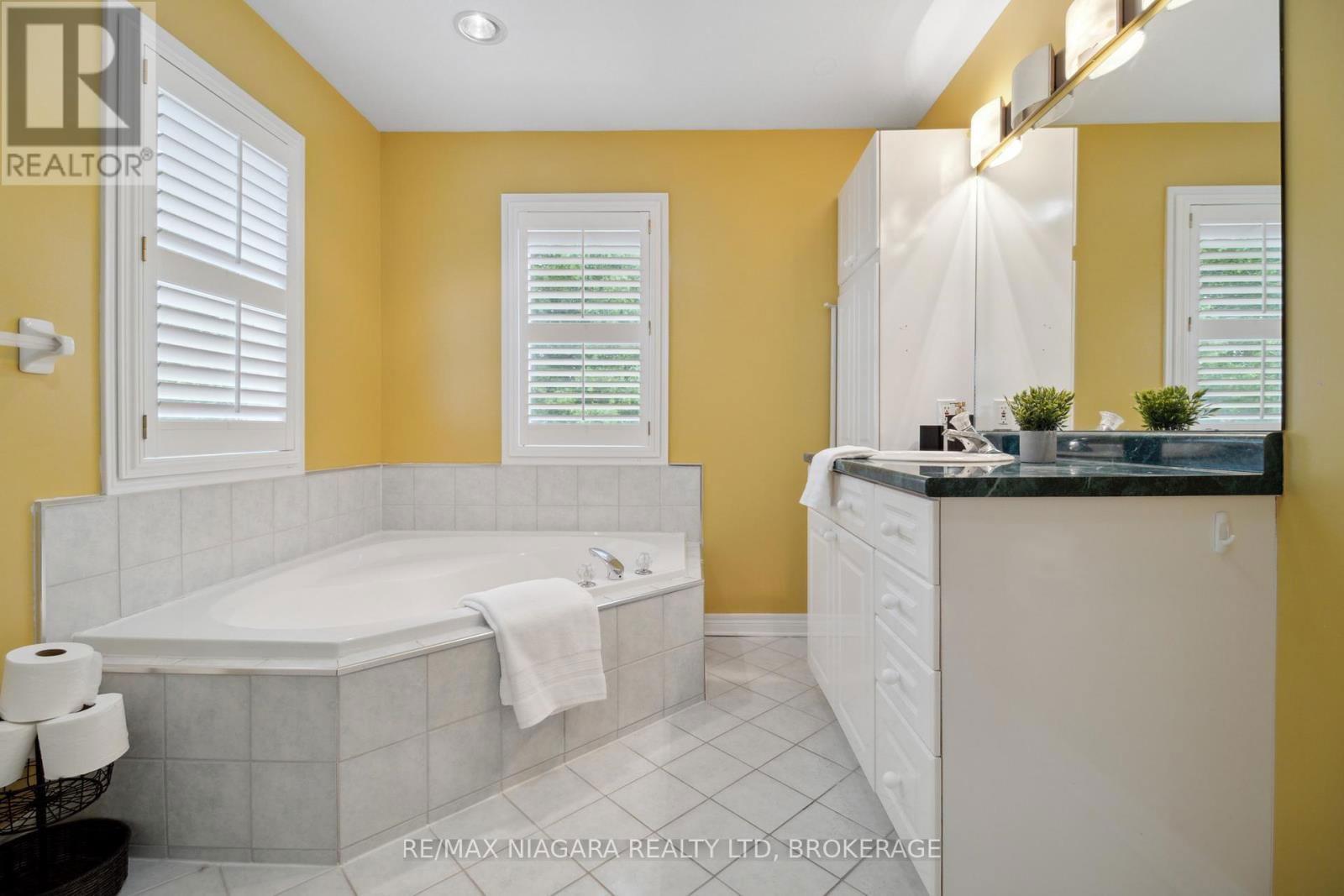7955 HARVEST CRESCENT Image 26