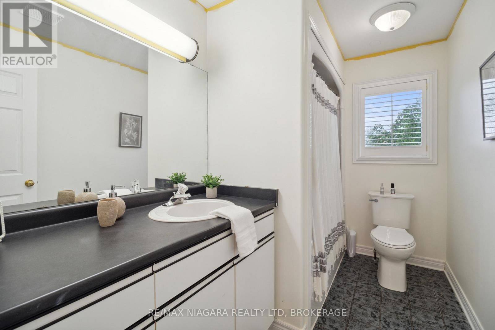 7955 HARVEST CRESCENT Image 32